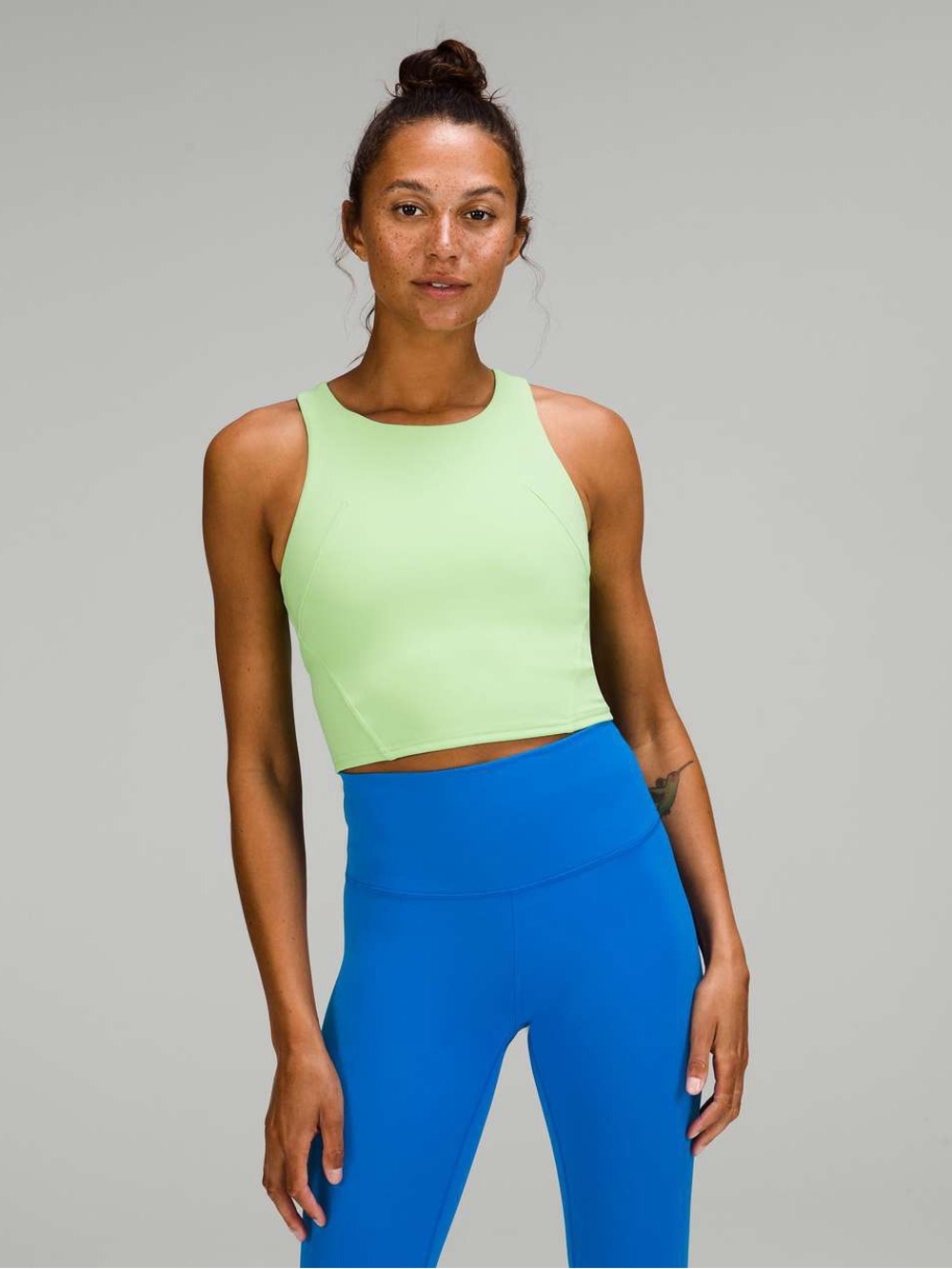 Lululemon Invigorate Training Tank Top
- Scream Green Light - size 6